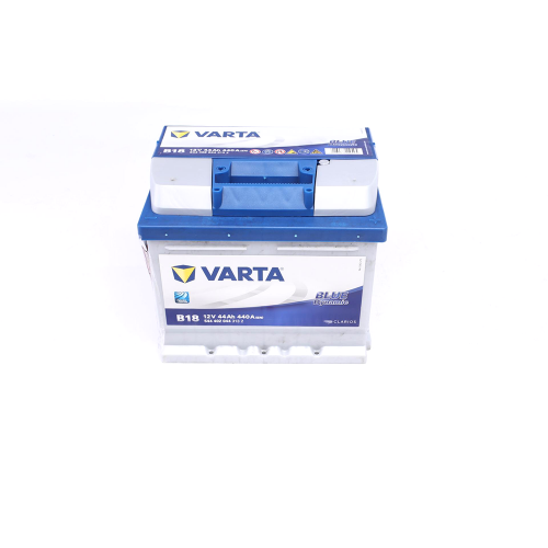 Аккумуляторная батарея 44Ah/440A (207x175x175/+R/B13) Blue Dynamic B18 Аккумуляторная батарея 44Ah/440A (207x175x175/+R/B13) Blue Dynamic B18